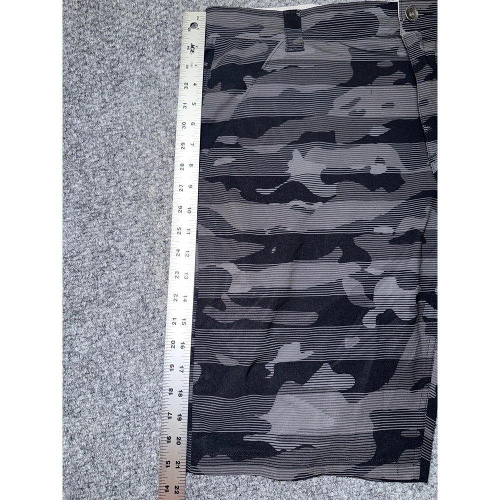 Oakley Chino Shorts Camouflage Gray Black Polyester Button Pockets Men's Size 36 - Picture 9 of 11